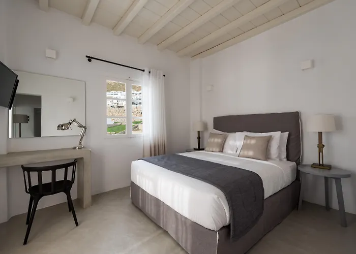 Cova Mykonos Suites