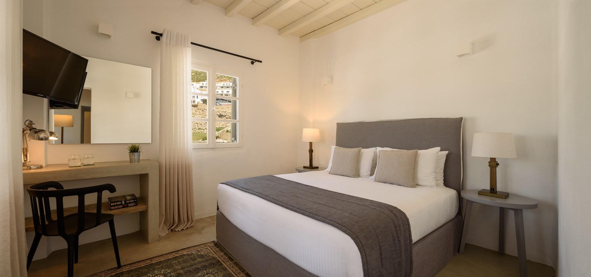 Cova Mykonos Aparthotel