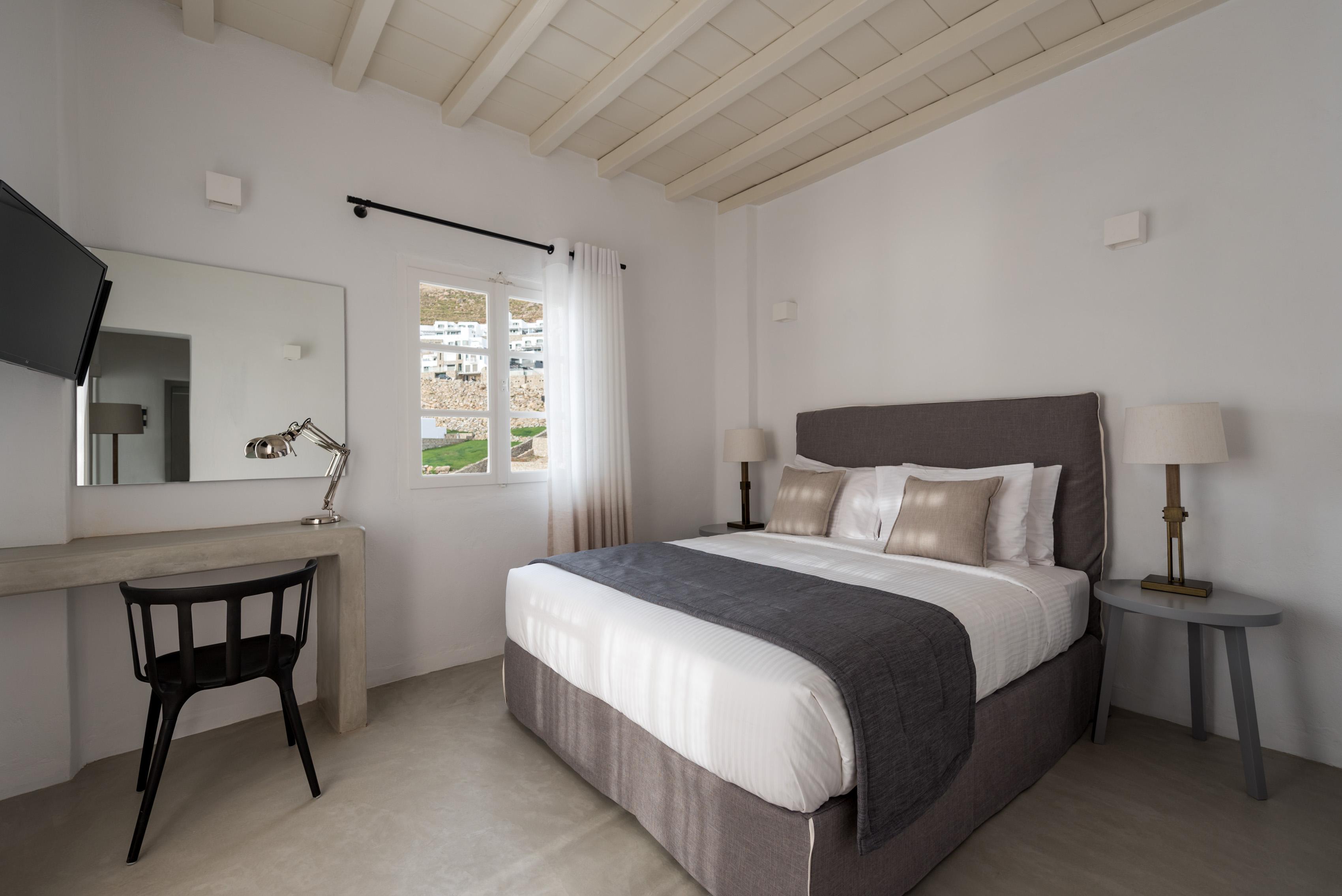 Cova Mykonos Aparthotel