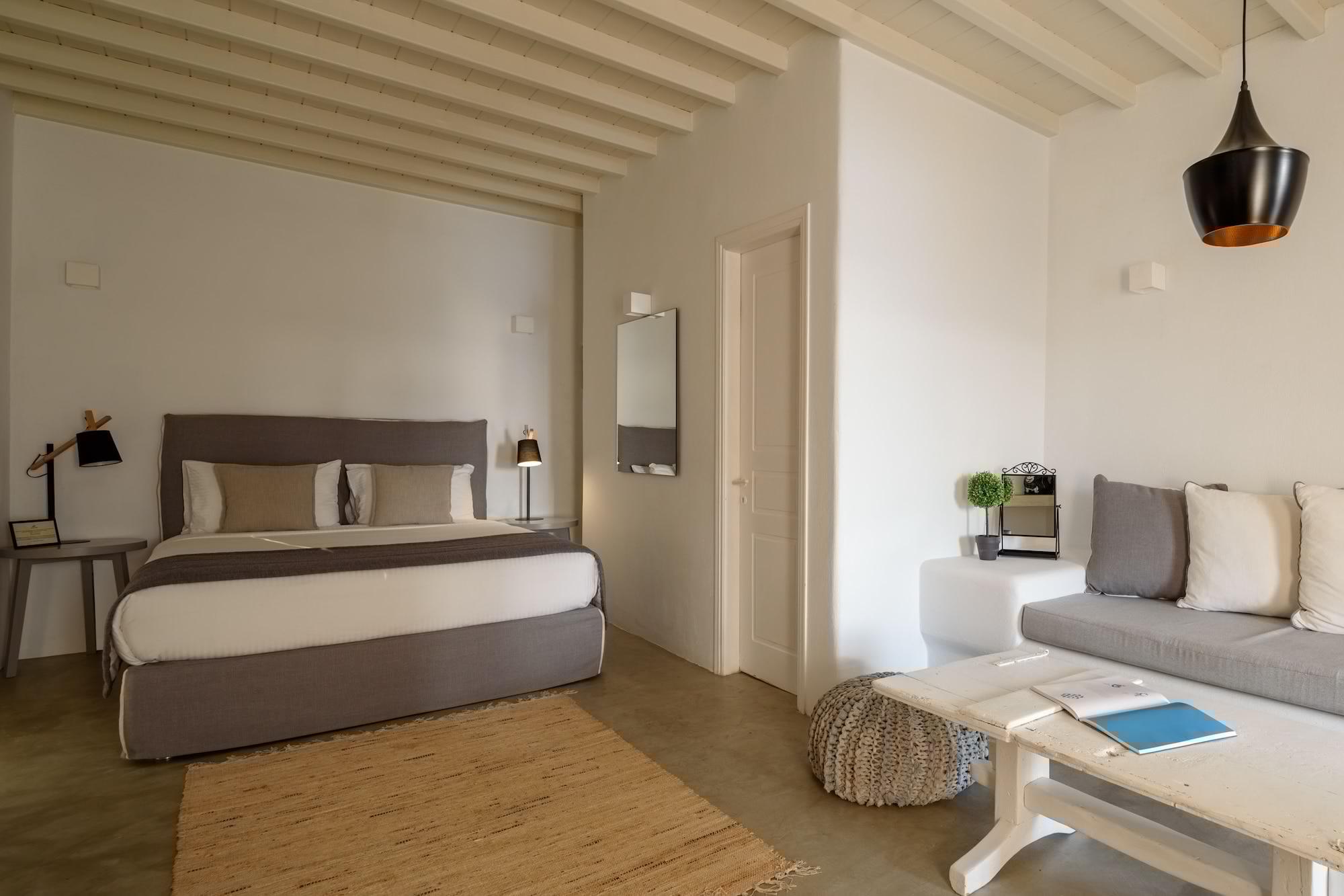 Cova Mykonos Aparthotel