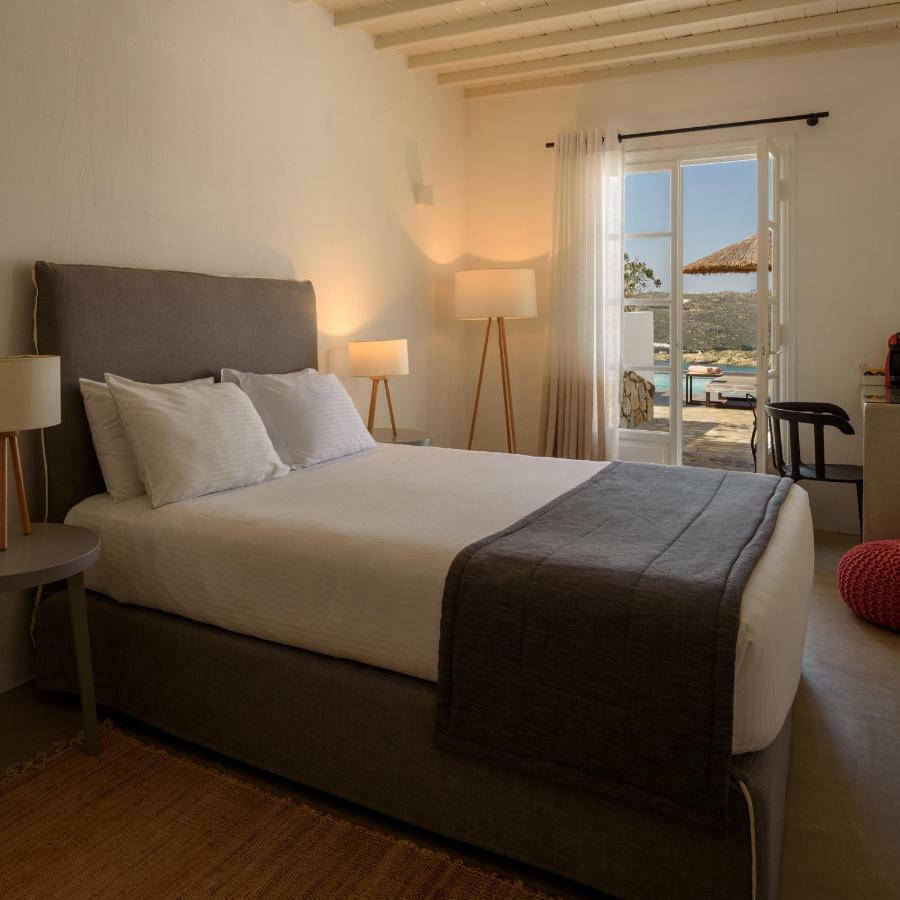Cova Mykonos Aparthotel 4*