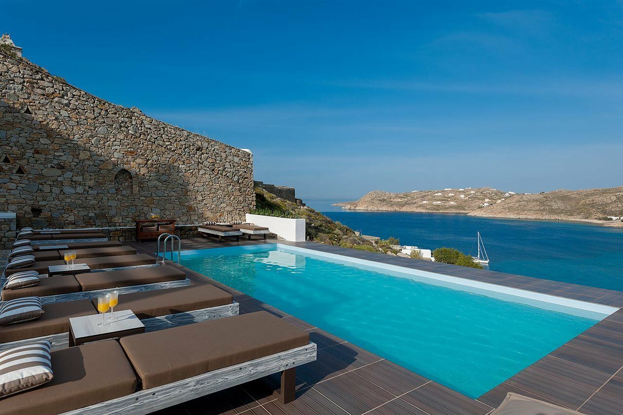 Cova Mykonos